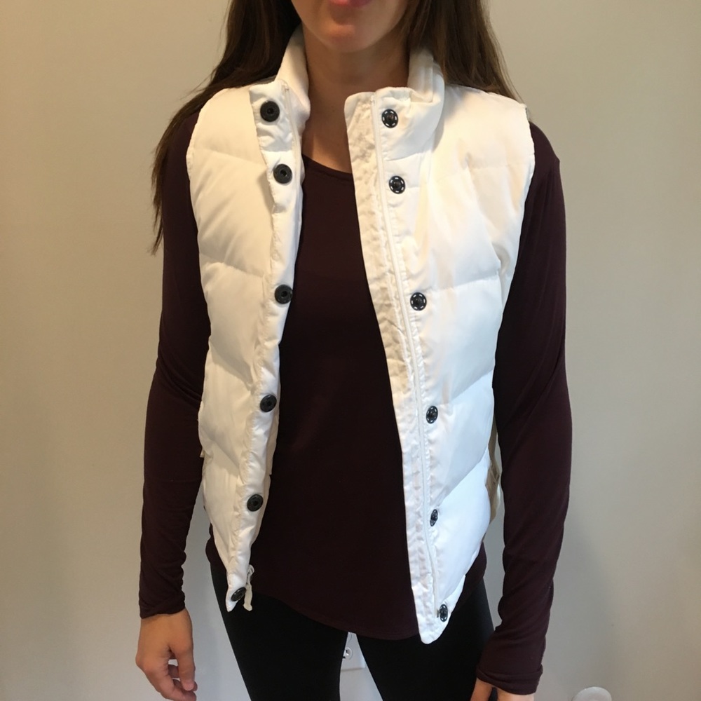 Gap puffer vest